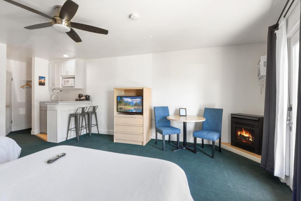 كينغس بيتش Crown Motel المظهر الخارجي الصورة