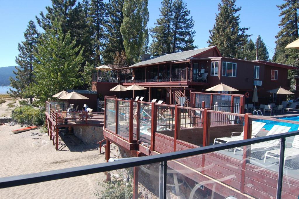 كينغس بيتش Crown Motel المظهر الخارجي الصورة